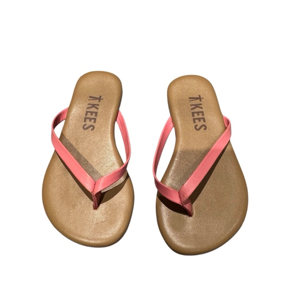 TKEES Pink Strap Tan Sole Flip Flop Sandals - size 7/8C